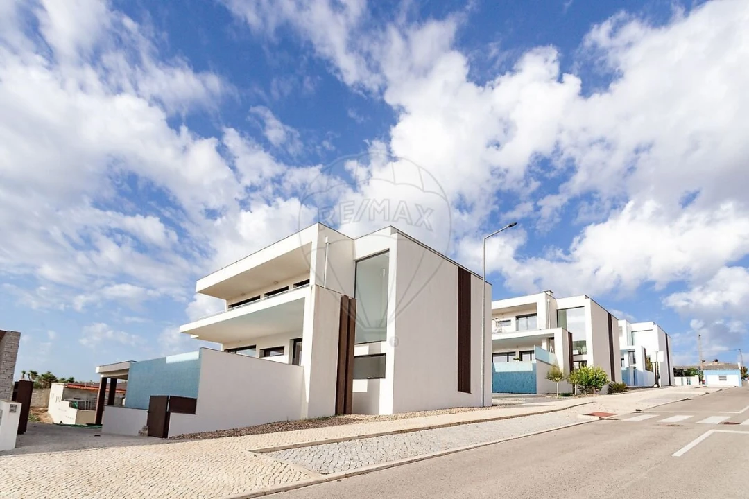 Moradia T3 para Venda em Lourinhã e Atalaia Foto 47