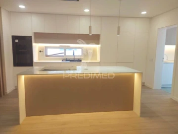 Moradia T3 para Venda em Fernao Ferro