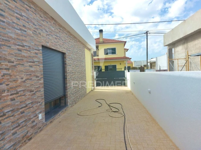 Moradia T3 para Venda em Fernao Ferro Foto 7
