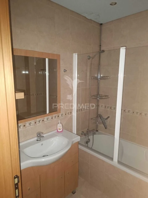 Apartamento T2 para Venda em Peso da Régua e Godim
