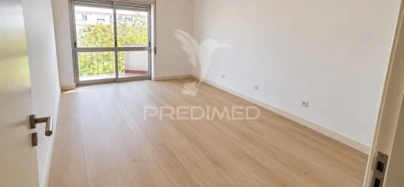 Apartamento T2 para Venda em Leiria, Pousos, Barreira e Cortes