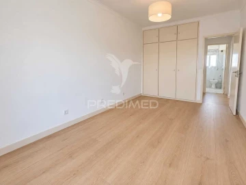 Apartamento T2 para Venda em Leiria, Pousos, Barreira e Cortes