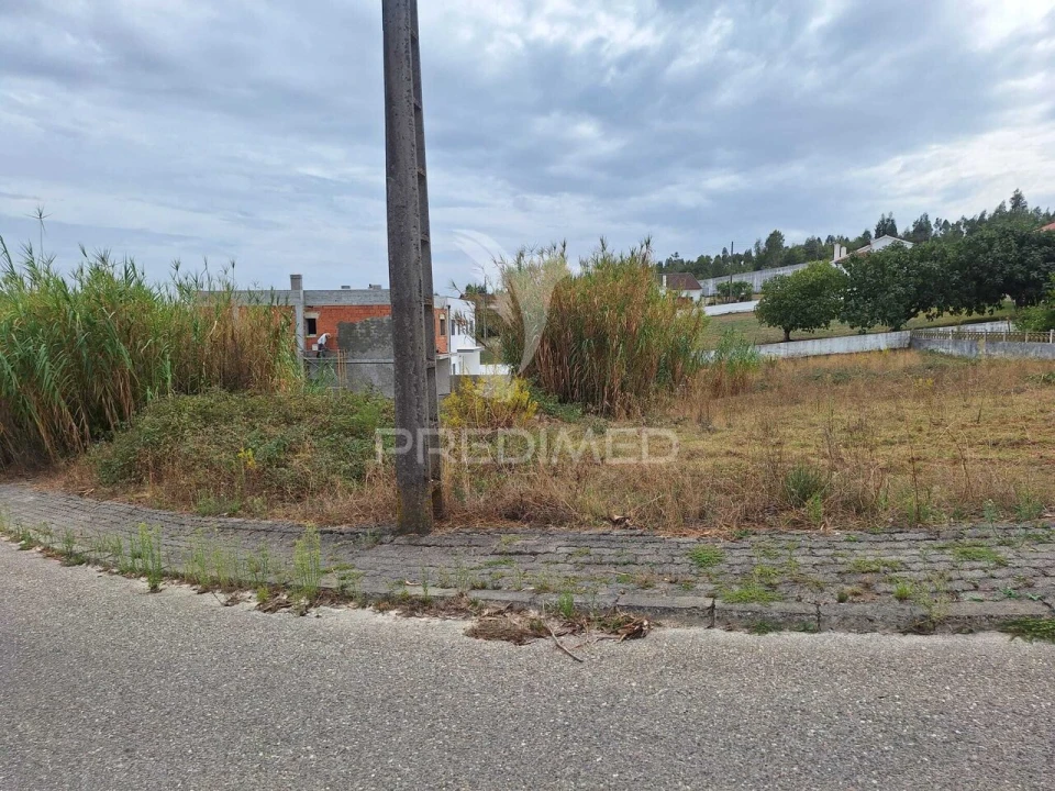 Terreno para Venda em Alcanede Foto 2