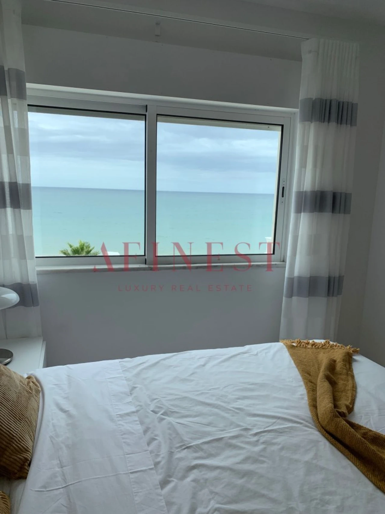 Apartamento T3 para Arrendamento em Quarteira Foto 17