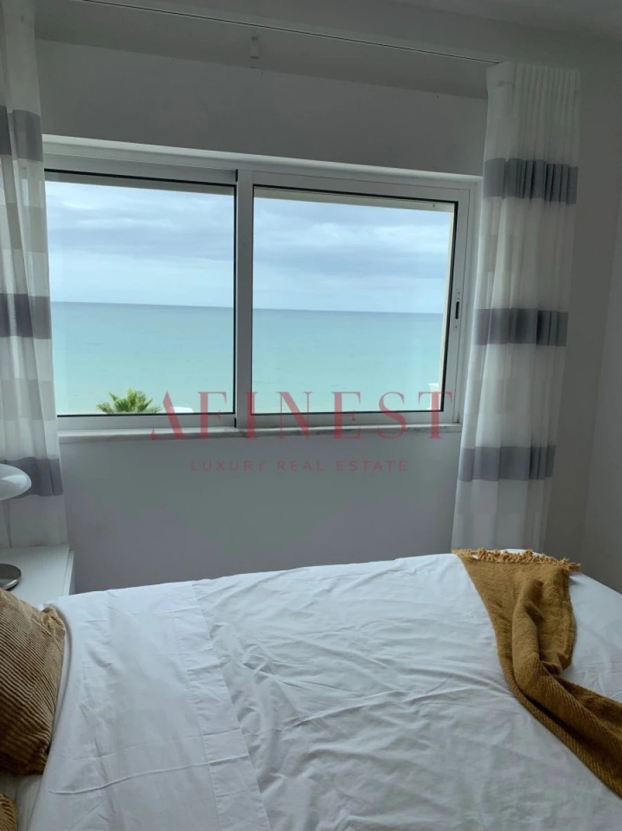 Apartamento T3 para Arrendamento em Quarteira Foto 9