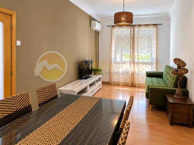 Apartamento T2 para Venda em Benfica Foto 2