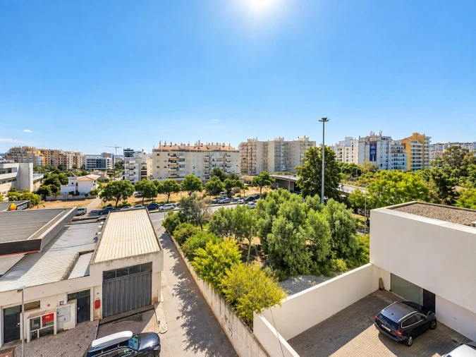 Apartamento T3 para Venda em Portimão Foto 13