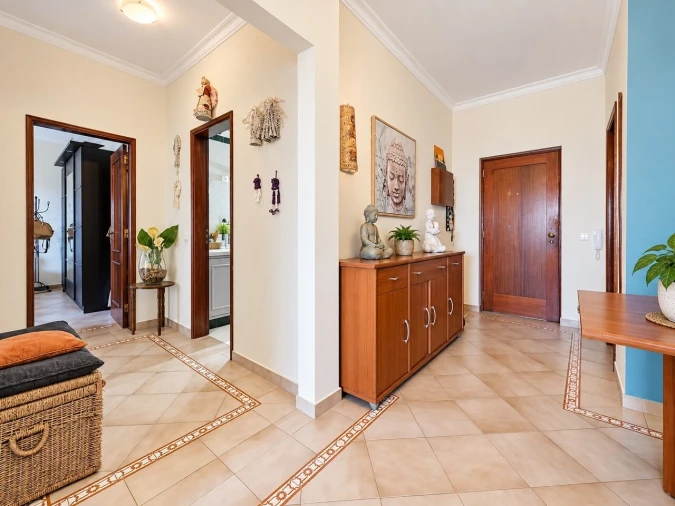 Apartamento T3 para Venda em Portimão Foto 4