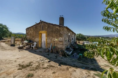 Quinta T0 para Venda em Fundão, Valverde, Donas, A. Joanes, A. Nova Cabo