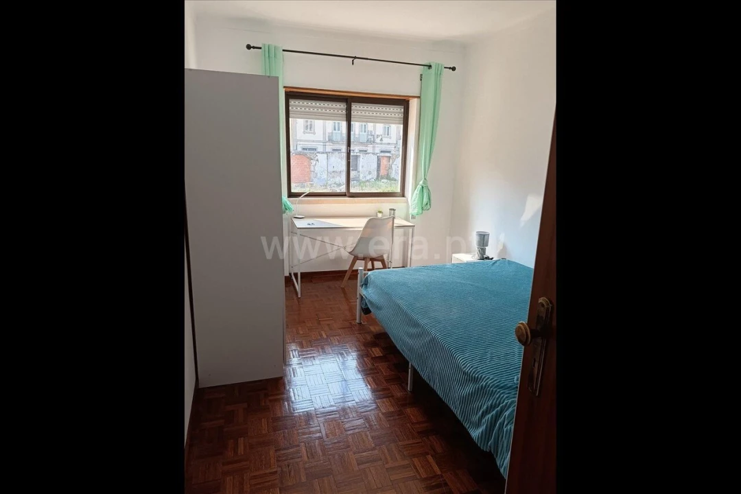 Apartamento T4 para Venda em Covilhã e Canhoso Foto 8