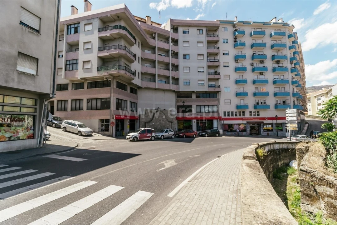 Apartamento T4 para Venda em Covilhã e Canhoso Foto 1