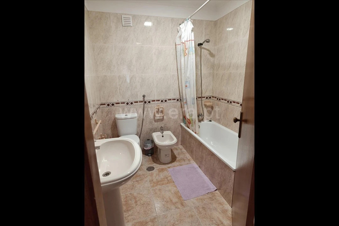 Apartamento T4 para Venda em Covilhã e Canhoso Foto 4
