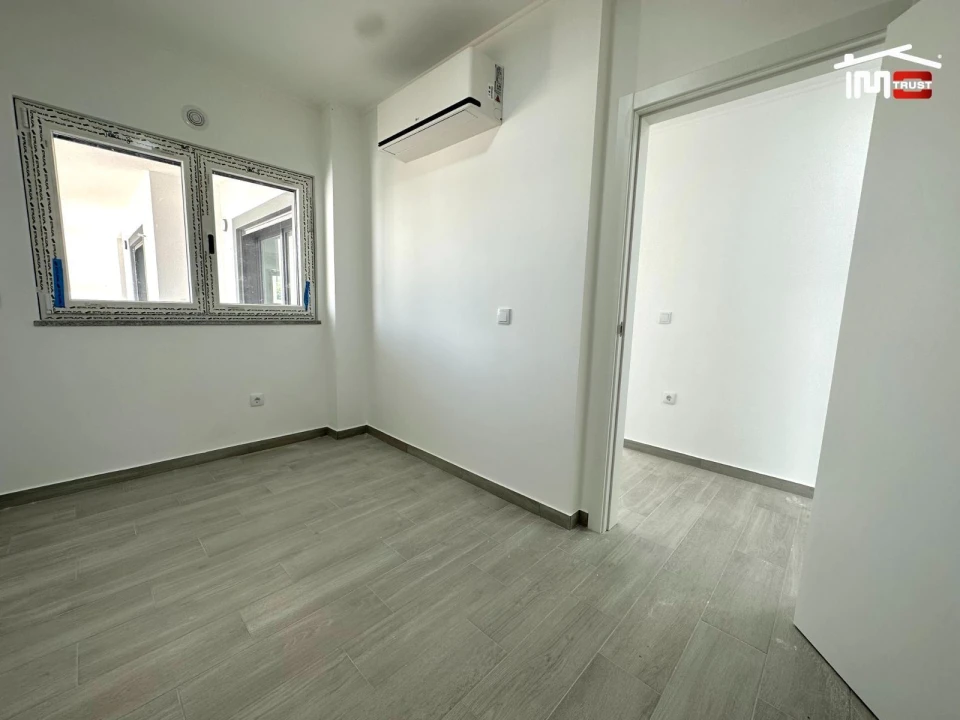 Moradia T5 para Venda em Atalaia e Alto Estanqueiro-Jardia Foto 35