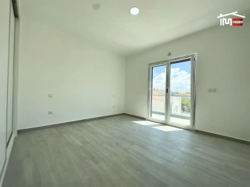 Moradia T5 para Venda em Atalaia e Alto Estanqueiro-Jardia