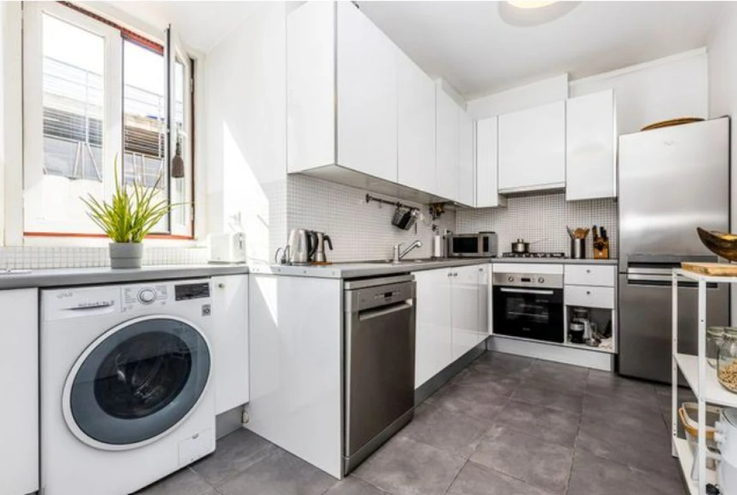 Apartamento T2 para Venda em Beato Foto 18