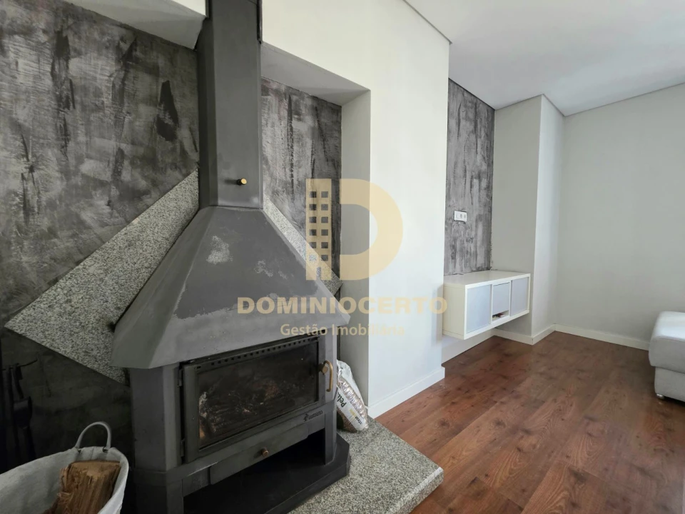 Apartamento T2 para Venda em Fânzeres e São Pedro da Cova Foto 4