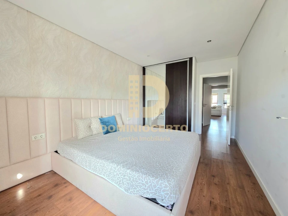 Apartamento T2 para Venda em Fânzeres e São Pedro da Cova Foto 10