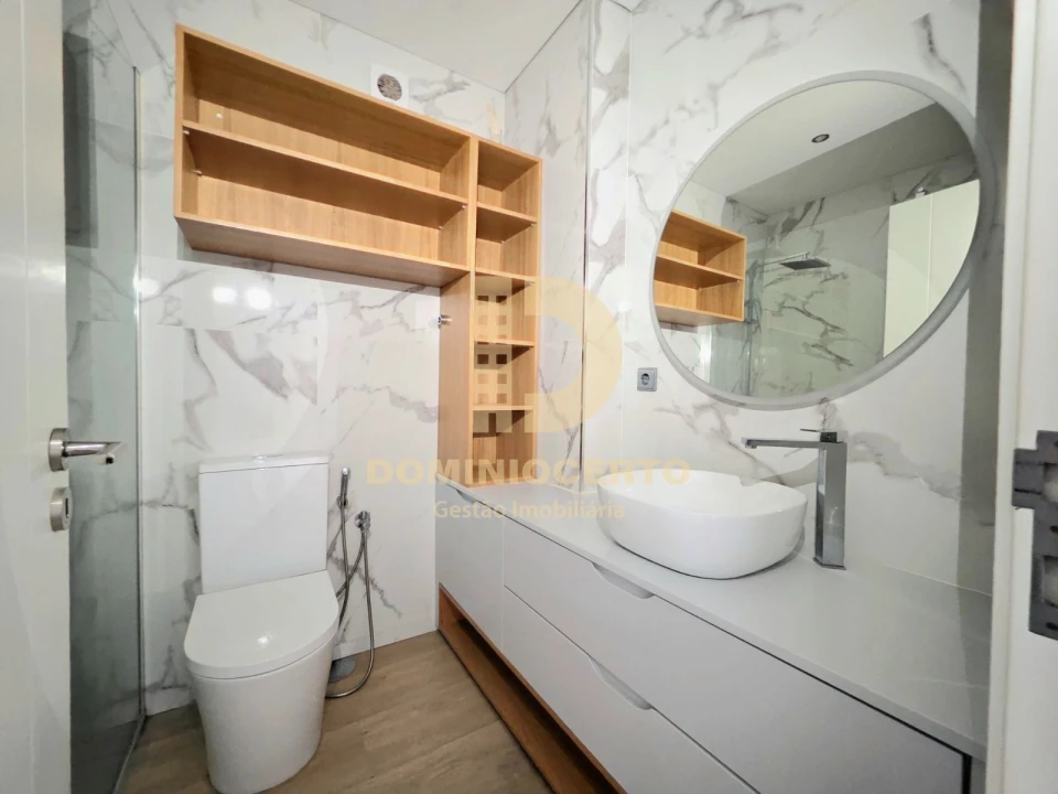 Apartamento T2 para Venda em Fânzeres e São Pedro da Cova Foto 17