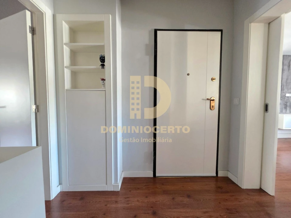 Apartamento T2 para Venda em Fânzeres e São Pedro da Cova Foto 25