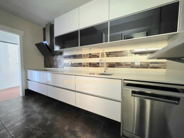 Apartamento T2 para Venda em Fânzeres e São Pedro da Cova