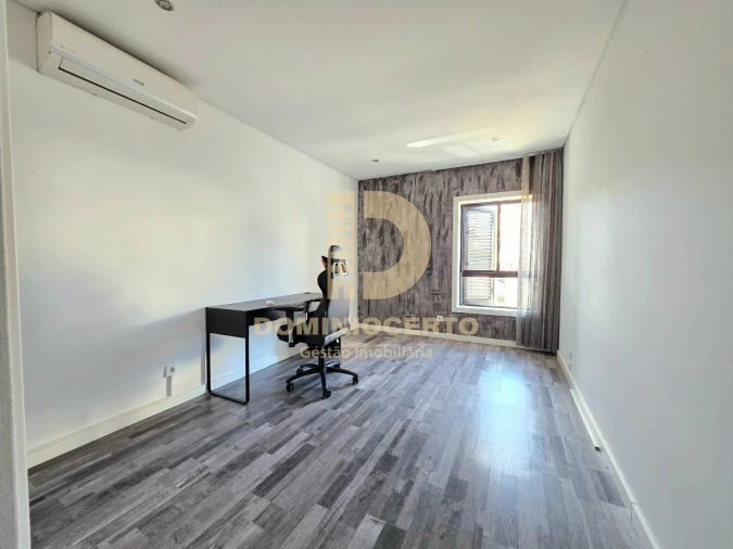 Apartamento T2 para Venda em Fânzeres e São Pedro da Cova Foto 15