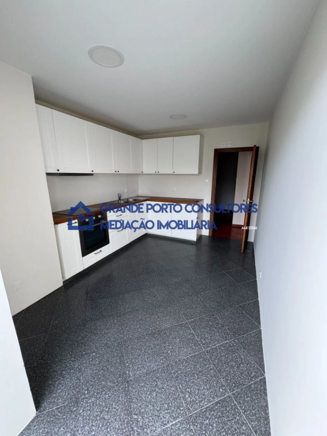 Apartamento T3 para Arrendamento em Aldoar, Foz do Douro e Nevogilde Foto 3