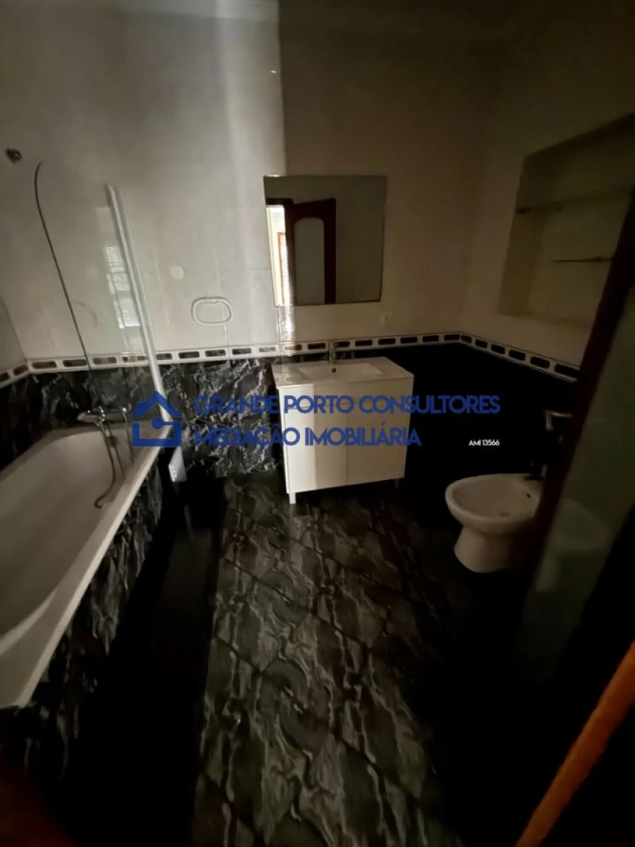 Apartamento T3 para Arrendamento em Aldoar, Foz do Douro e Nevogilde Foto 6