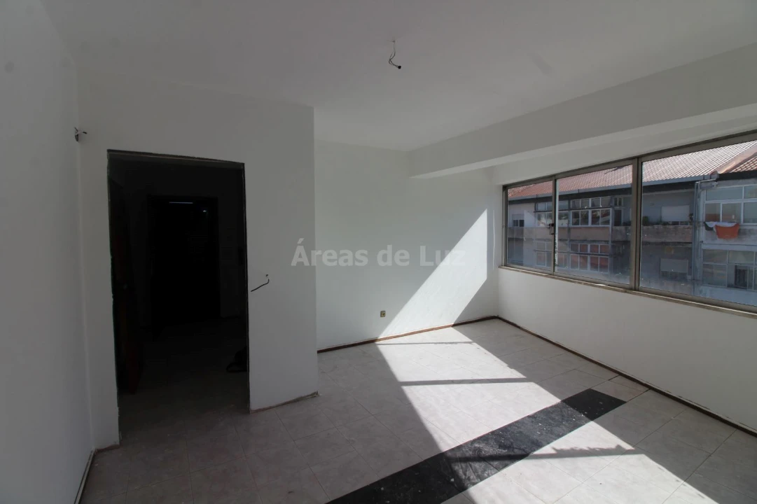 Escritório para Arrendamento em Leiria, Pousos, Barreira e Cortes Foto 3