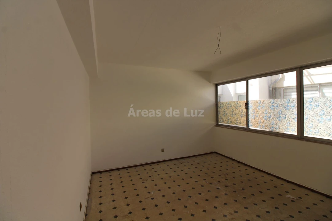Escritório para Arrendamento em Leiria, Pousos, Barreira e Cortes Foto 4