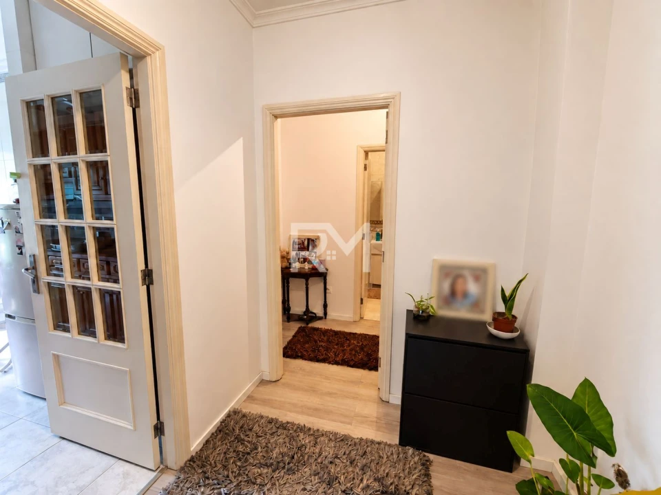 Apartamento T1 para Venda em Baltar Foto 8