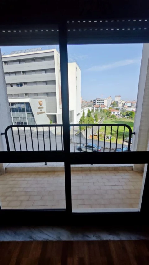 Apartamento T3 para Arrendamento em Mafamude e Vilar do Paraíso