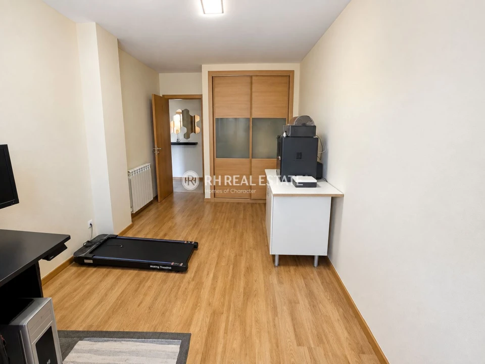 Apartamento T3 para Arrendamento em Tavarede Foto 7
