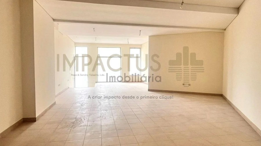 Loja para Venda em Bougado (São Martinho e Santiago)