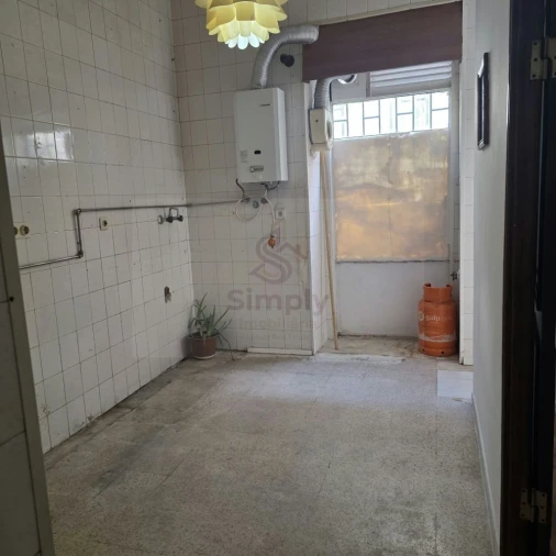 Loja para Arrendamento em Arroios Foto 10