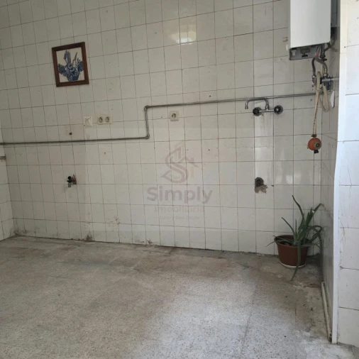 Loja para Arrendamento em Arroios Foto 11