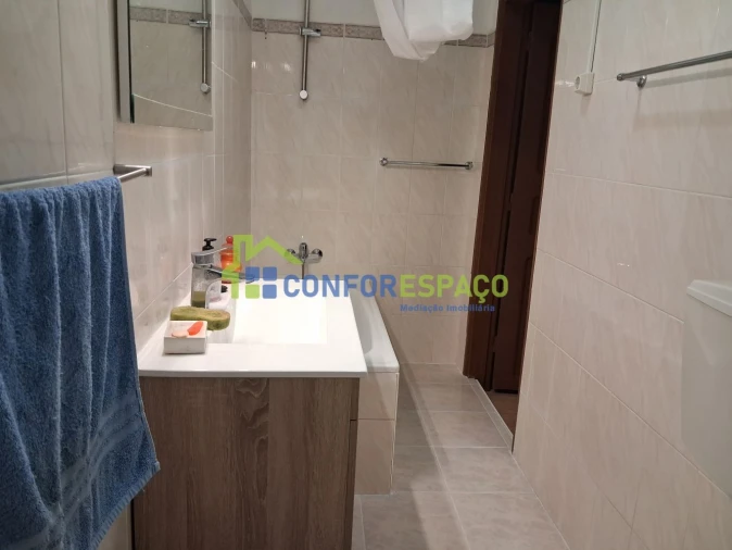 Apartamento T3 para Arrendamento em Castelo Branco Foto 8
