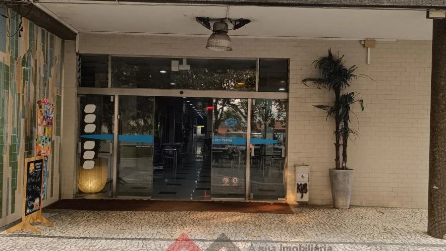 Loja para Arrendamento em Santo Tirso, Couto (Santa Cristina e São Miguel) e Burgães