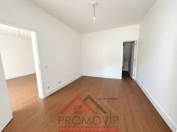 Apartamento T2 para Venda em Santo Tirso, Couto (Santa Cristina e São Miguel) e Burgães