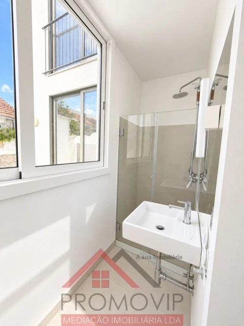 Apartamento T2 para Venda em Santo Tirso, Couto (Santa Cristina e São Miguel) e Burgães