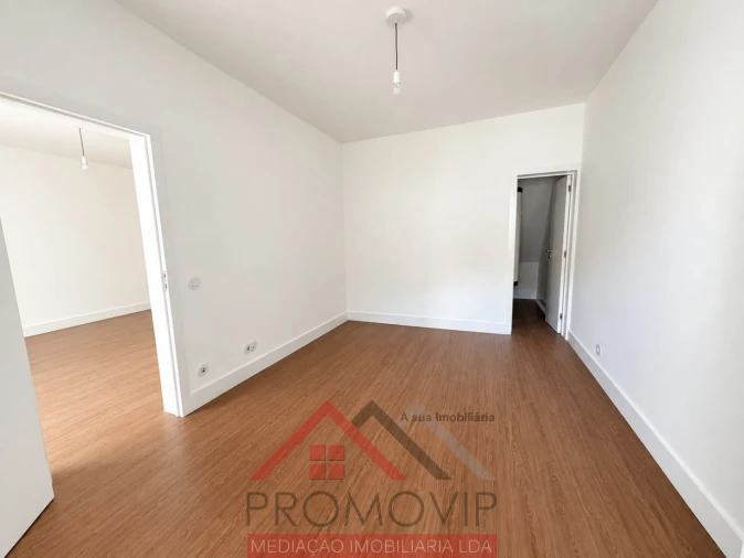 Apartamento T2 para Venda em Santo Tirso, Couto (Santa Cristina e São Miguel) e Burgães Foto 6