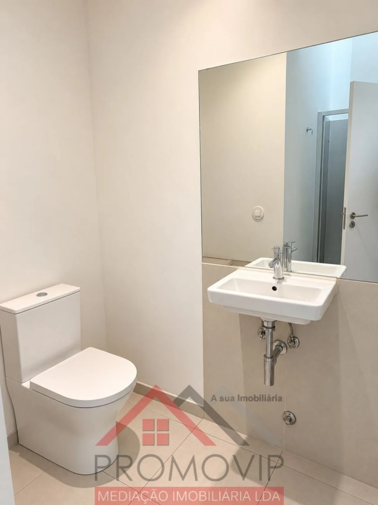 Apartamento para Venda em Santo Tirso, Couto (Santa Cristina e São Miguel) e Burgães Foto 4