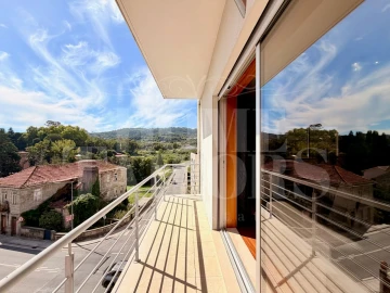 Apartamento T4 para Arrendamento em Termas de São Vicente
