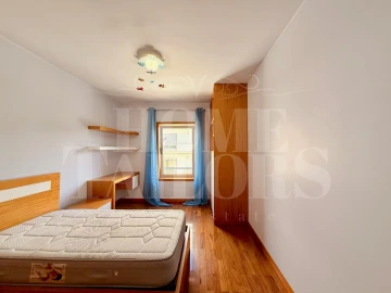 Apartamento T4 para Arrendamento em Termas de São Vicente
