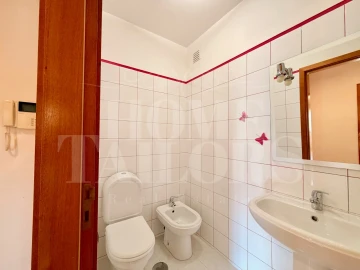 Apartamento T4 para Arrendamento em Termas de São Vicente