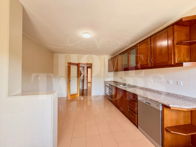 Apartamento T4 para Arrendamento em Termas de São Vicente Foto 11