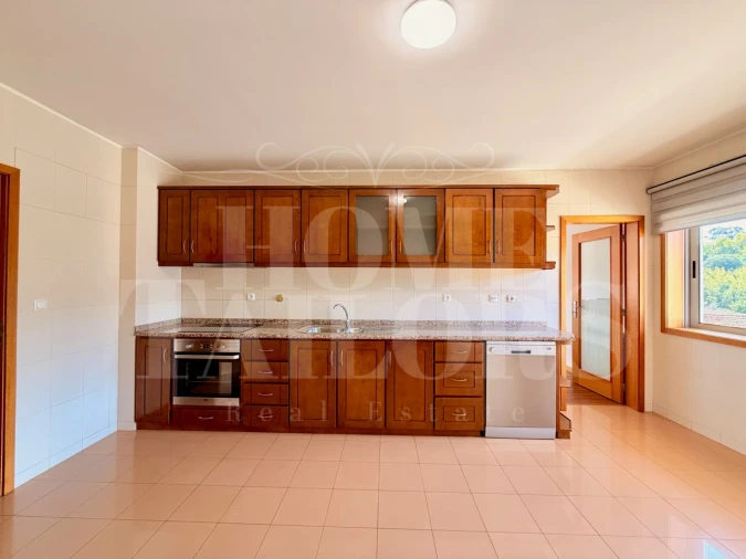 Apartamento T4 para Arrendamento em Termas de São Vicente Foto 12