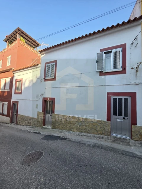 Moradia T1 para Venda em Pernes