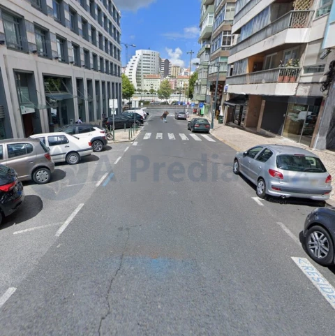 Apartamento T3 para Venda em Alvalade