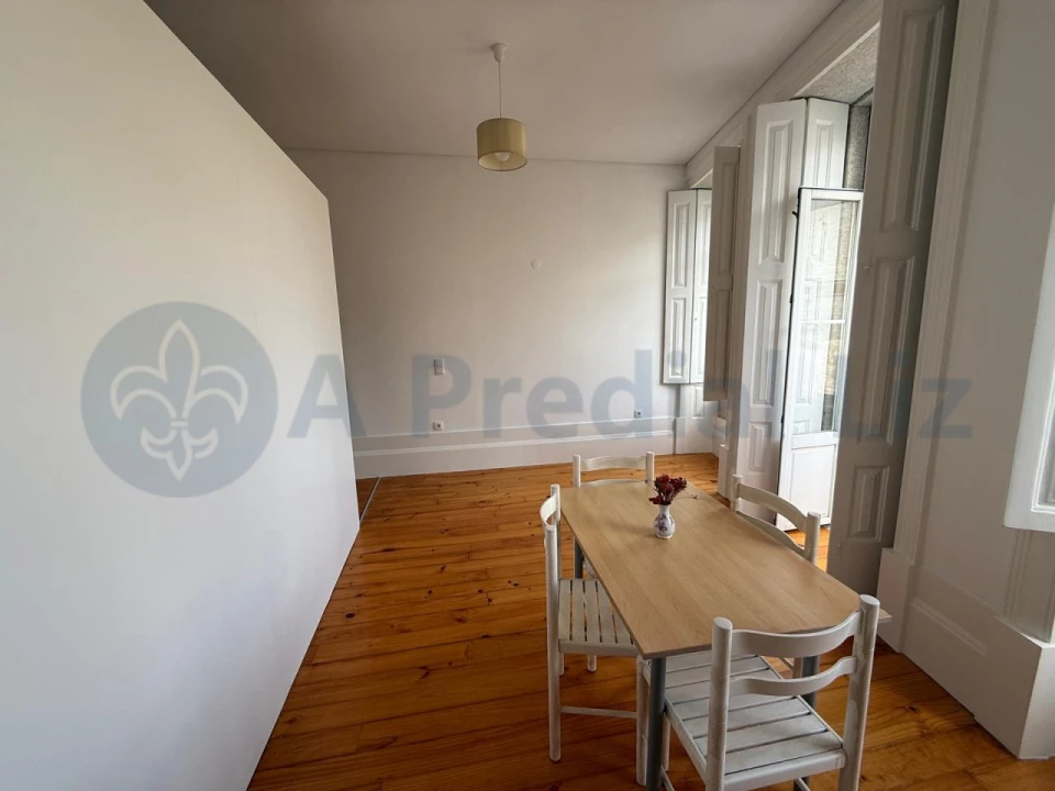 Apartamento T1 para Venda em Cedofeita, Santo Ildefonso, Sé, Miragaia, São Nicolau e Vitória Foto 4