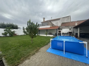 Moradia T4 para Venda em Pego